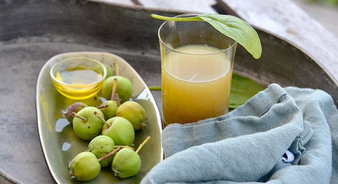 Spinat-Apfel-Saft mit Dr. Budwig Leinöl